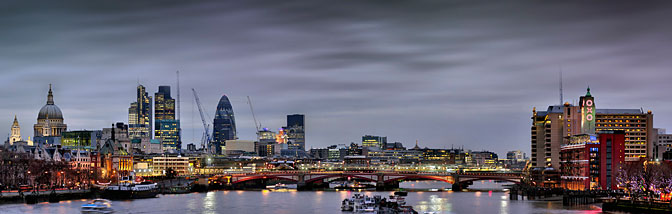 Gherkin Gravy | The Thames UK | Waterloo Bridge London 
